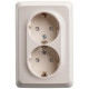Розетка угловая 2-м ОП Этюд 16А IP20 250В с заземл. защ. шторки крем. SE PA16-108K