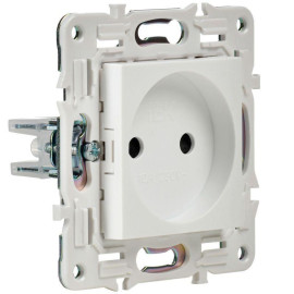 Розетка SKANDY 10А без заземл. без защ. шторок SK-R02W арктич. бел. IEK SK-R10-10-K01
