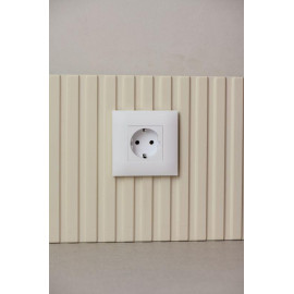 Розетка SKANDY 16А с заземл. без защ. шторок SK-R05W арктич. бел. IEK SK-R11-16-K01