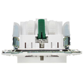 Розетка SKANDY 16А с заземл. защ. шторки SK-R04W арктич. бел. IEK SK-R14-16-K01