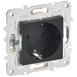 Розетка SKANDY 16А с заземл. защ. шторки SK-R04Bl черн. IEK SK-R14-16-K02