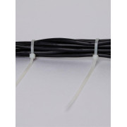 Хомут кабельный 2.5х150 нейл. бел. (уп.100шт) IEK UHH31-D025-150-100