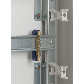 Шина нулевая ШНИ-6х9-8 У2-С на 2х угл. изол. IEK YNN10-69-8C2-K07