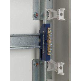 Шина нулевая на DIN-изол. ШНИ 6х9-8-Д-С IEK YNN10-69-8D-K07