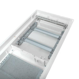 Щит комбинированный встраив. Nova 2 DIN-рейки + 3 монтаж. платы 5 габарит IP41 с метал. перфорированной дверью EKF nv-cb-pmd-2+3